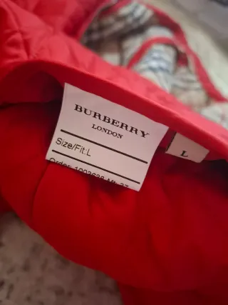 Chaqueta Burberry Roja Acolchada
