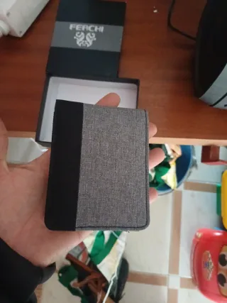 Cartera Tarjetero Ferchi Gris y Negro