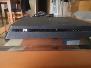 Ps4 Slim 1TB Negra+ 2 mandos