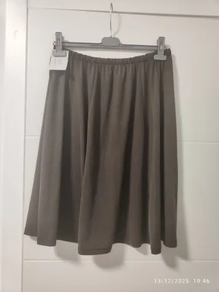 Falda marrón talla m