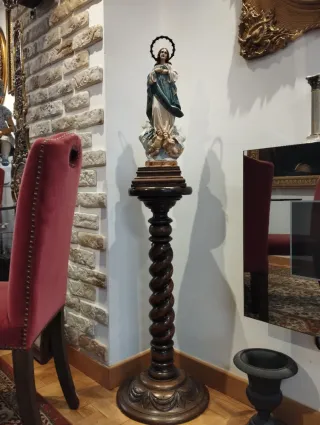 OLOT, Virgen Inmaculada de Olot.