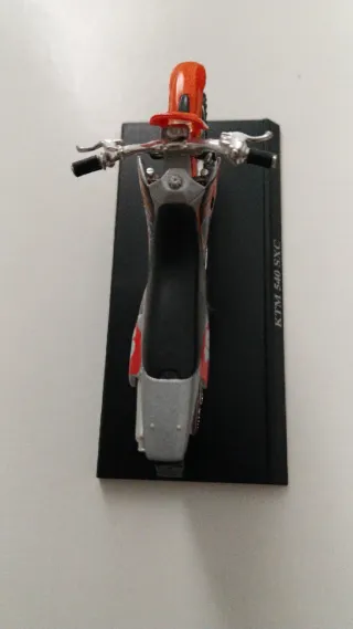 Moto KTM 540 SXC. Maisto.