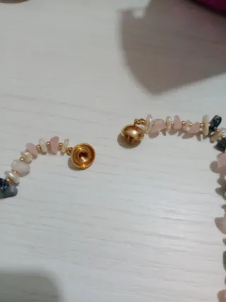 Collana multistrato pietre rosa e grigie