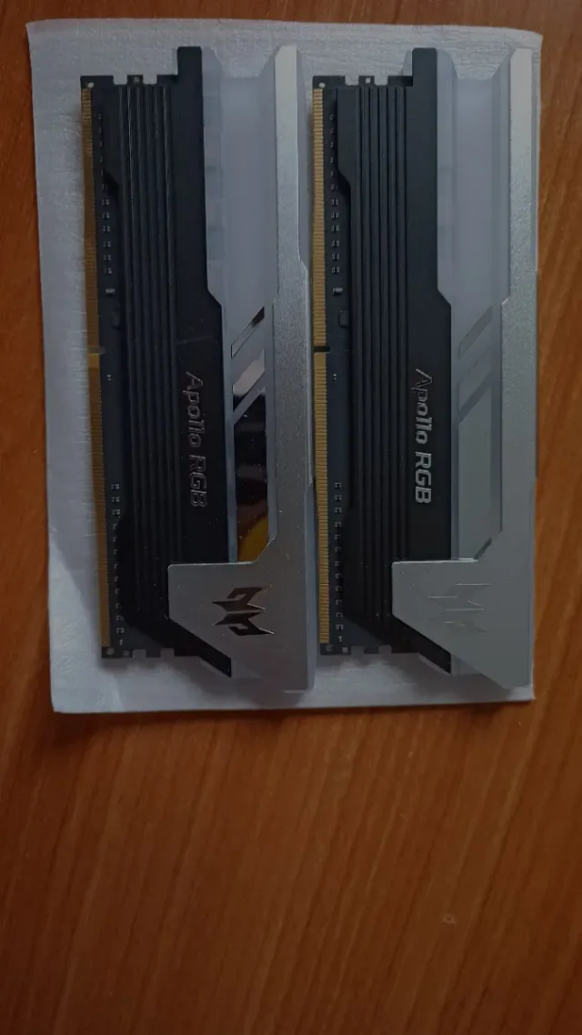 Memoria RAM DDR4 3200MHz Predator Apollo RGB. 16gb