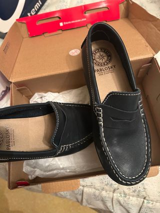 Zapatos Pablosky niño azul talla 33 .
