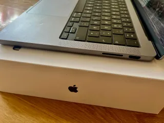 MacBook Pro 14 M3 512GB