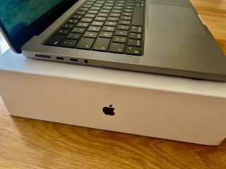 MacBook Pro 14 M3 512GB