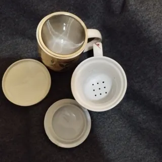 Tazze Dov'è Wally? Knorr e filtro con coperchio