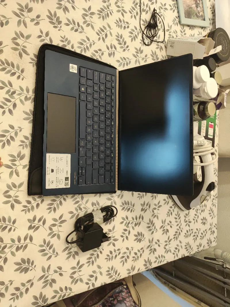 Asus Zenbook 14 - Piezas afbeelding 5