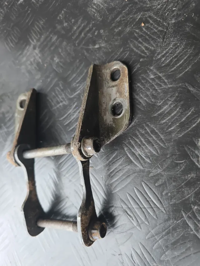 Soportes motor Raptor 660