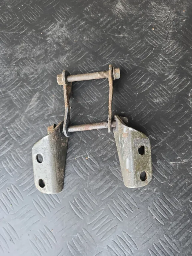 Soportes motor Raptor 660