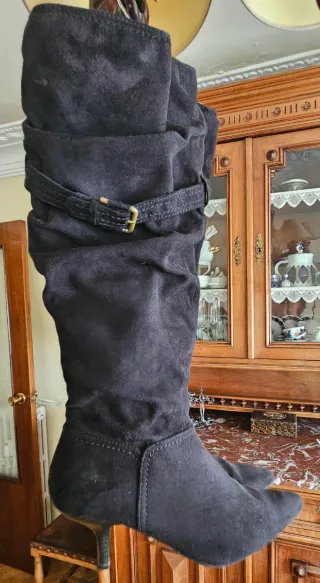 Botas Zara Talla 38 Negras Tacón