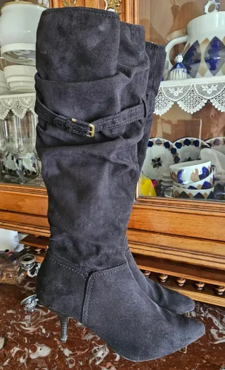 Botas Zara Talla 38 Negras Tacón