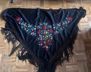 Mantón de Manila bordado multicolor