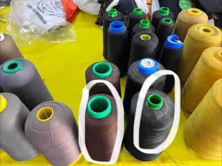 Hilo Nuri Poliéster Rosa y Rojo