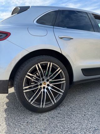 Porsche Macan 2015