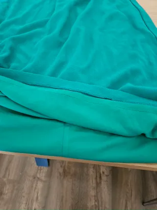 Vestido Halter Verde Esmeralda con Joyas Role Mode