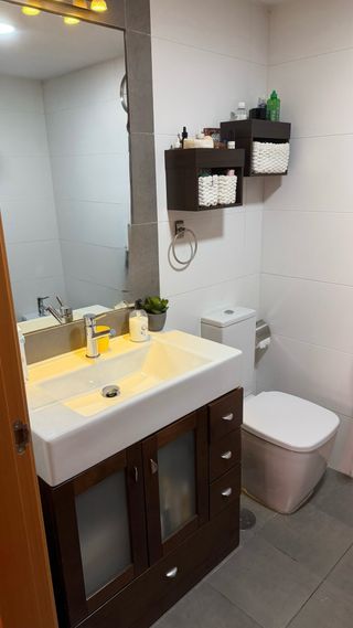 Mueble baño madera pino + lavabo cerámica