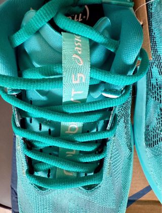 Zapatillas ASICS Novablast 5 Talla 42