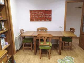 Mesa comedor rústica y 4 sillas pino macizo