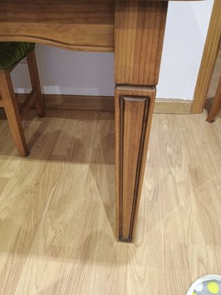Mesa comedor rústica y 4 sillas pino macizo