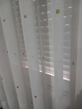 Cortinas blancas con barra
