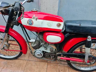 MV Agusta 50 2t. Roja.