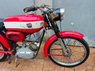 MV Agusta 50 2t. Roja.