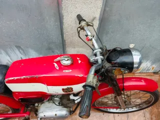 MV Agusta 50 2t. Roja.