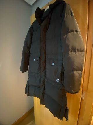 Abrigo plumífero largo Pepe Jeans negro