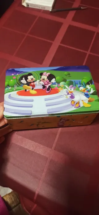 Puzzle infantil con caja