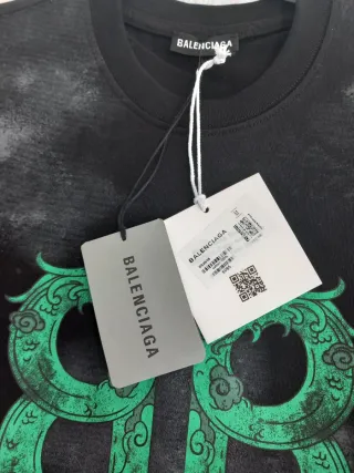 Camiseta Balenciaga BB Verde Negra