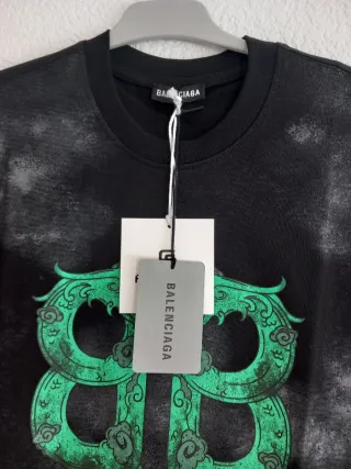 Camiseta Balenciaga BB Verde Negra
