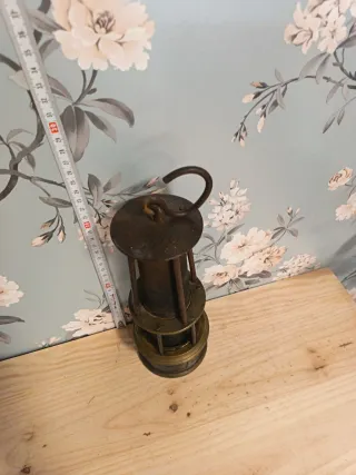 Lámpara minera antigua , completa , buen estado