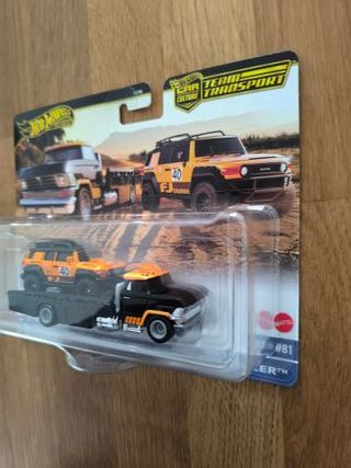 Hot Wheels Team Transport Toyota FJ Cruiser