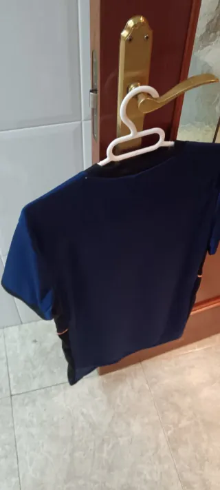 Camiseta Nike Azul y Negra