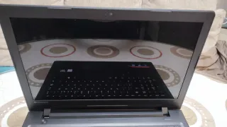 Portátil Lenovo IdeaPad 300 i7 para piezas