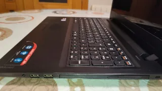 Portátil Lenovo IdeaPad 300 i7 para piezas