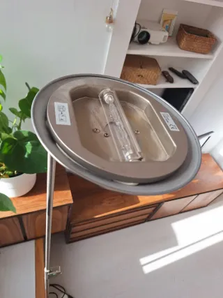 Lámpara de pie vintage con luz regulable