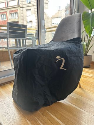 Cubrepiérnas Moto OUT MT1 Universal Negro