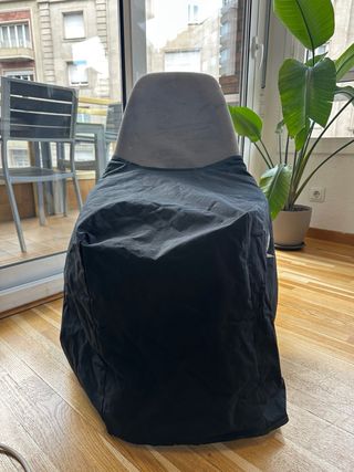 Cubrepiérnas Moto OUT MT1 Universal Negro