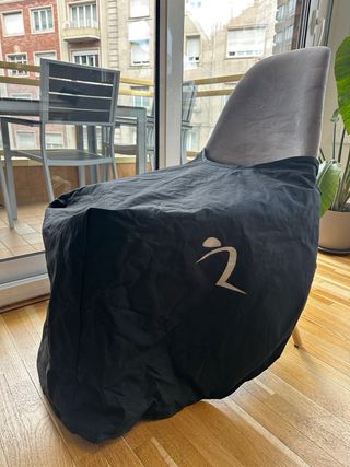 Cubrepiérnas Moto OUT MT1 Universal Negro