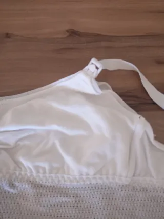 Sujetadores de lactancia blanco y negro