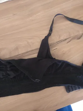 Sujetadores de lactancia blanco y negro