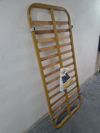 Somier de lamas y colchón 90x180.