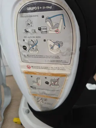 Silla coche bebé acolchada y capota