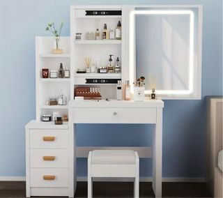 Tocador blanco con espejo y cajones
