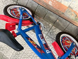Bicicleta infantil Superman