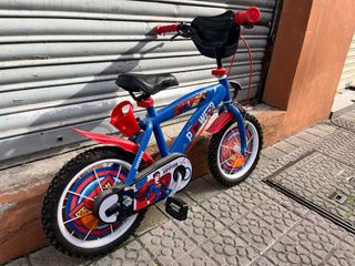 Bicicleta infantil Superman