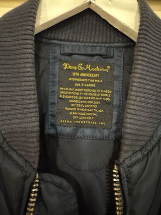 Chaqueta Bomber Alpha Industries x Deus Ex Machina